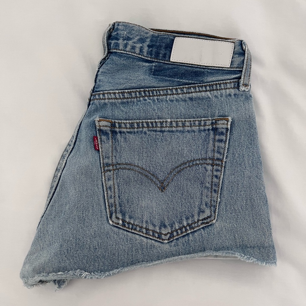 Re/Done Levi’s Jean cutoff shorts